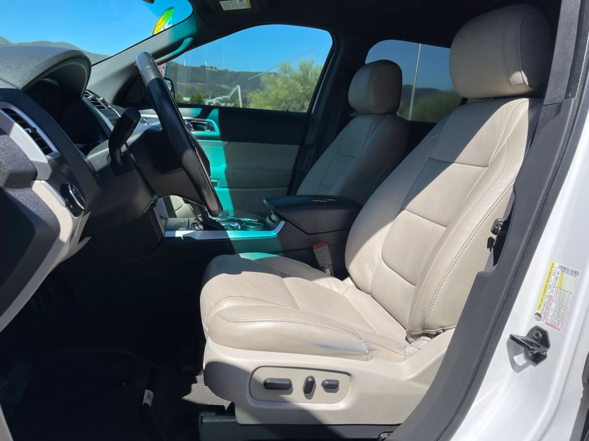Used 2013 Ford Explorer XLT FWD image 18