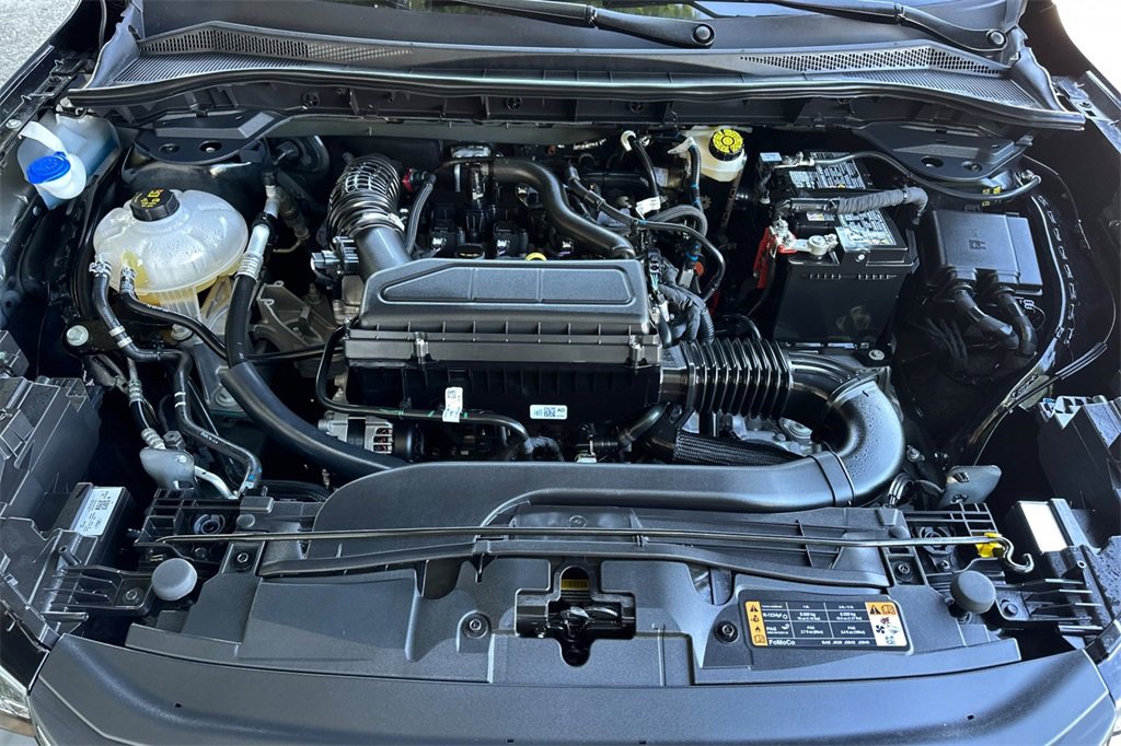 Used 2025 Ford Escape Active image 33