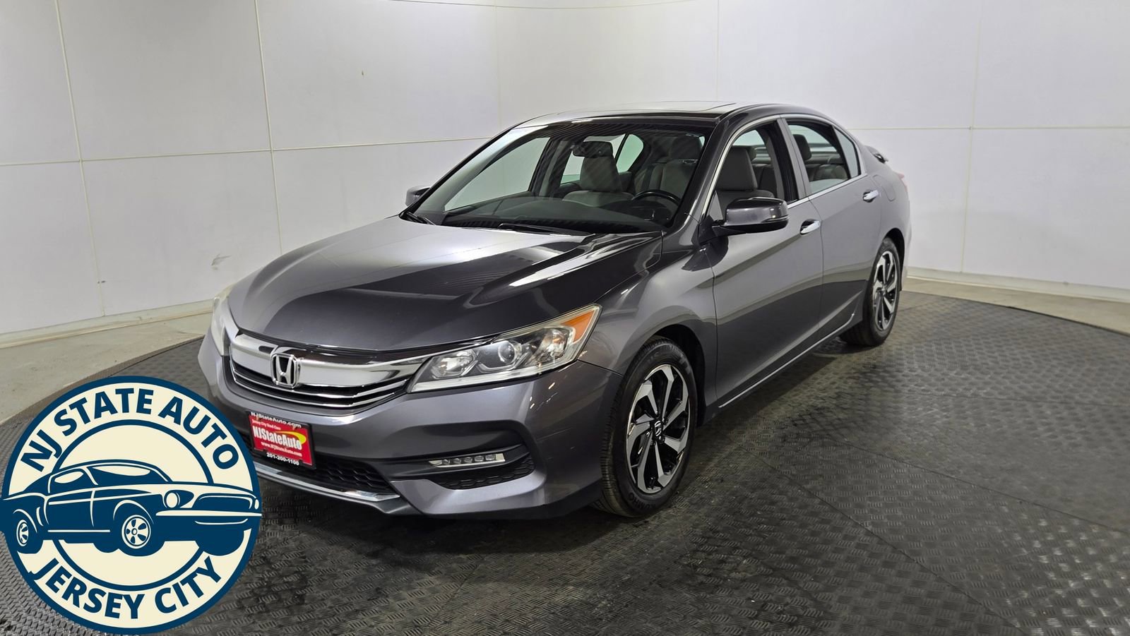 Used 2017 Honda Accord EX-L image 3