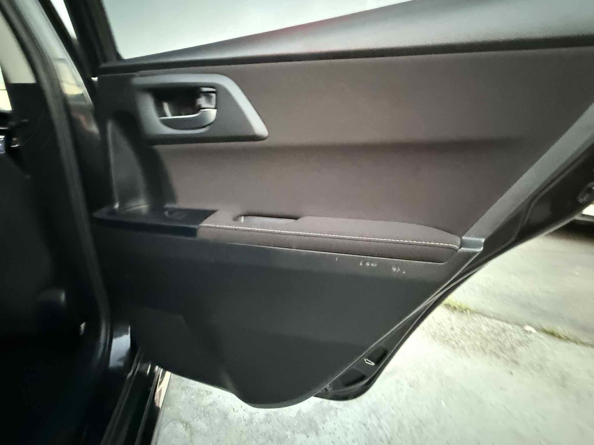 Used 2017 Toyota Corolla iM image 40