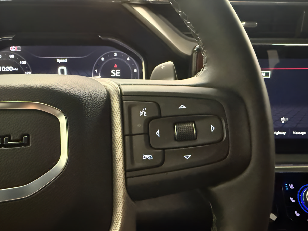 Used 2025 GMC Sierra 1500 Denali AWD/4WD image 18