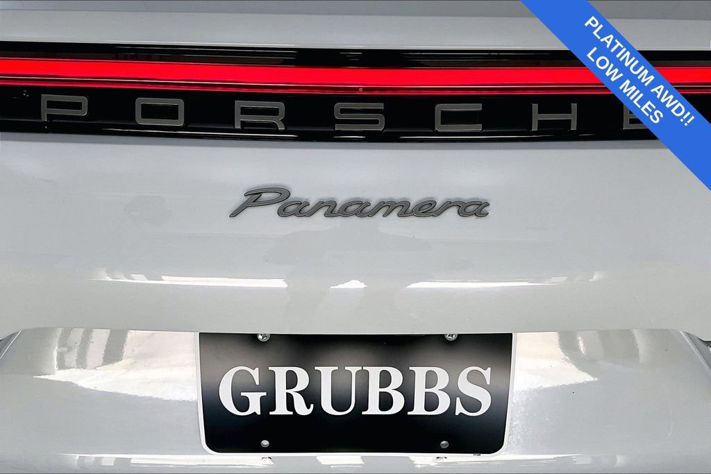 Used 2022 Porsche Panamera Platinum Edition image 39