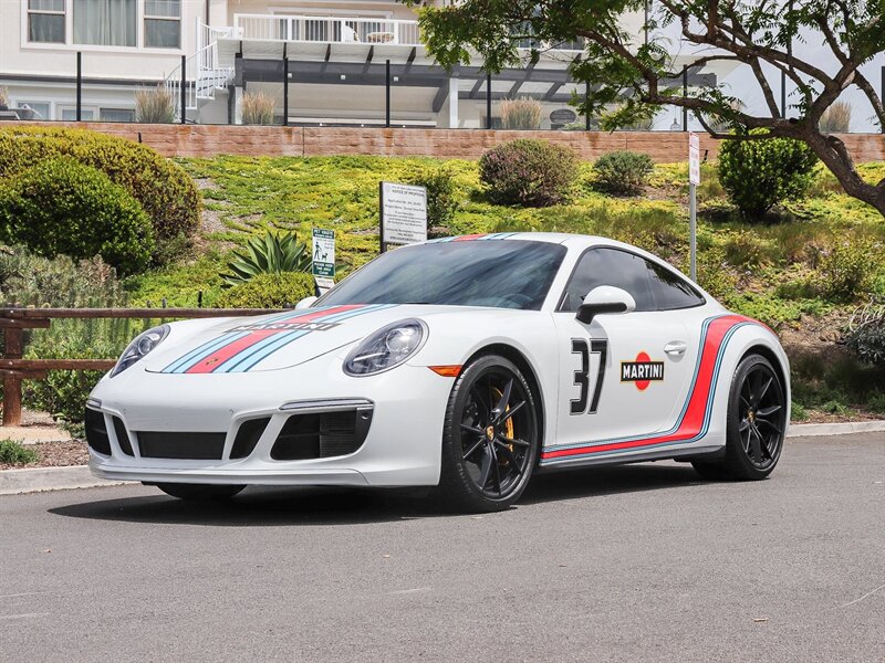 Used 2019 Porsche 911 Carrera GTS RWD image 4