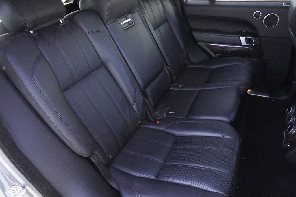 Used 2016 Land Rover Range Rover HSE image 27