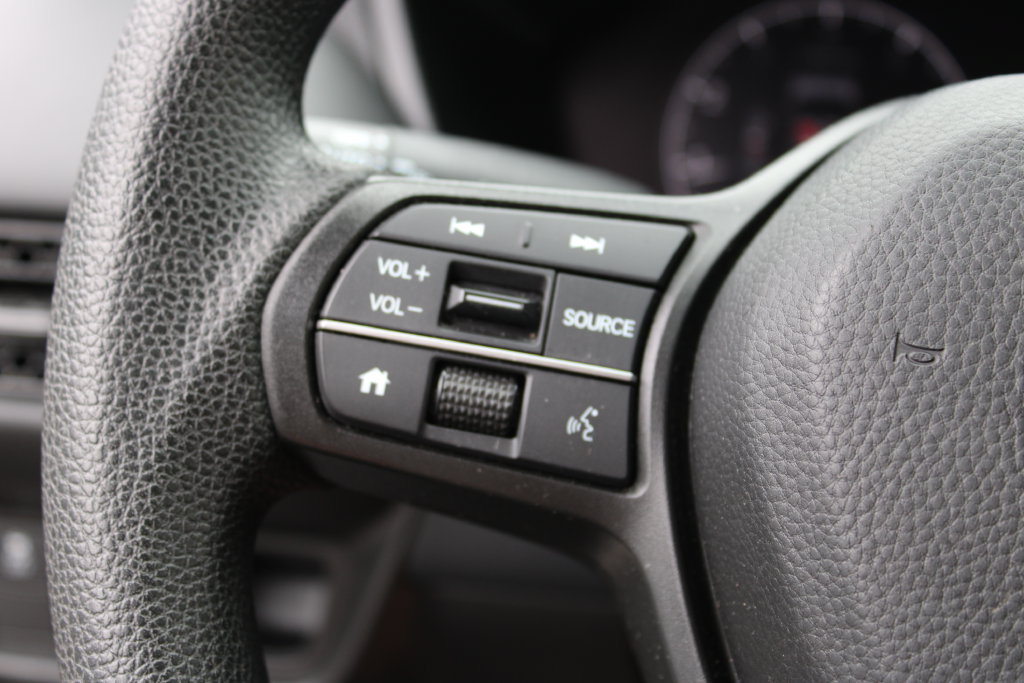 Used 2025 Honda HR-V LX image 14