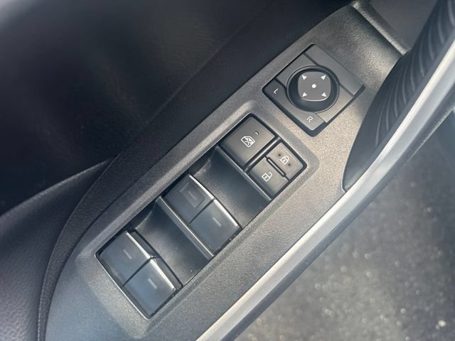 Used 2024 Toyota RAV4 XLE FWD image 22