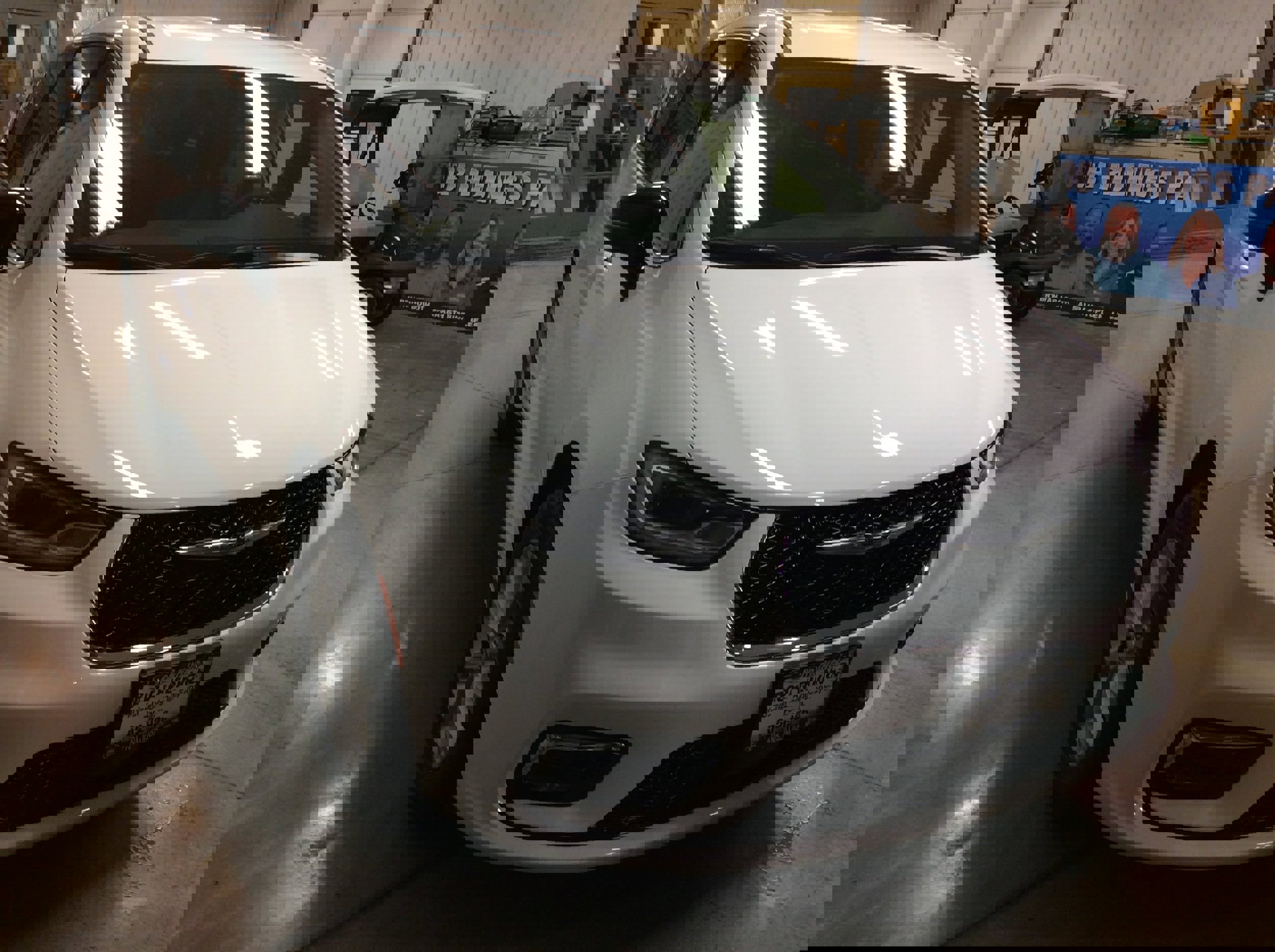 Used 2024 Chrysler Pacifica Touring-L image 8