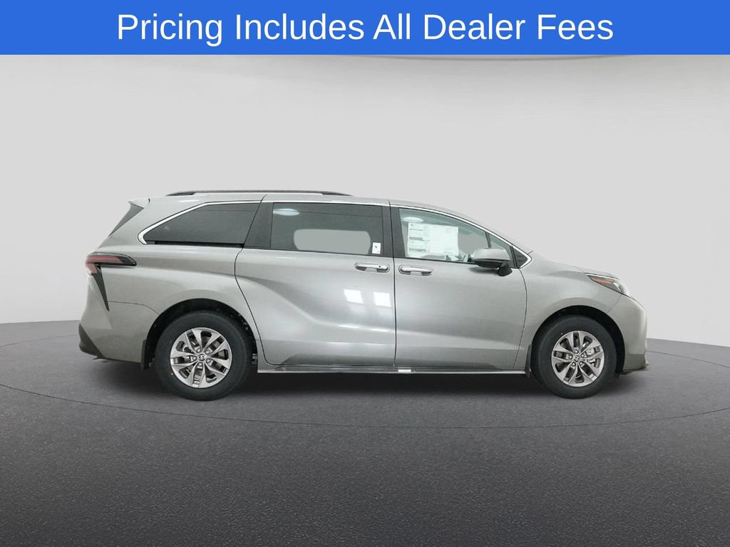New 2026 Toyota Sienna XLE FWD image 27