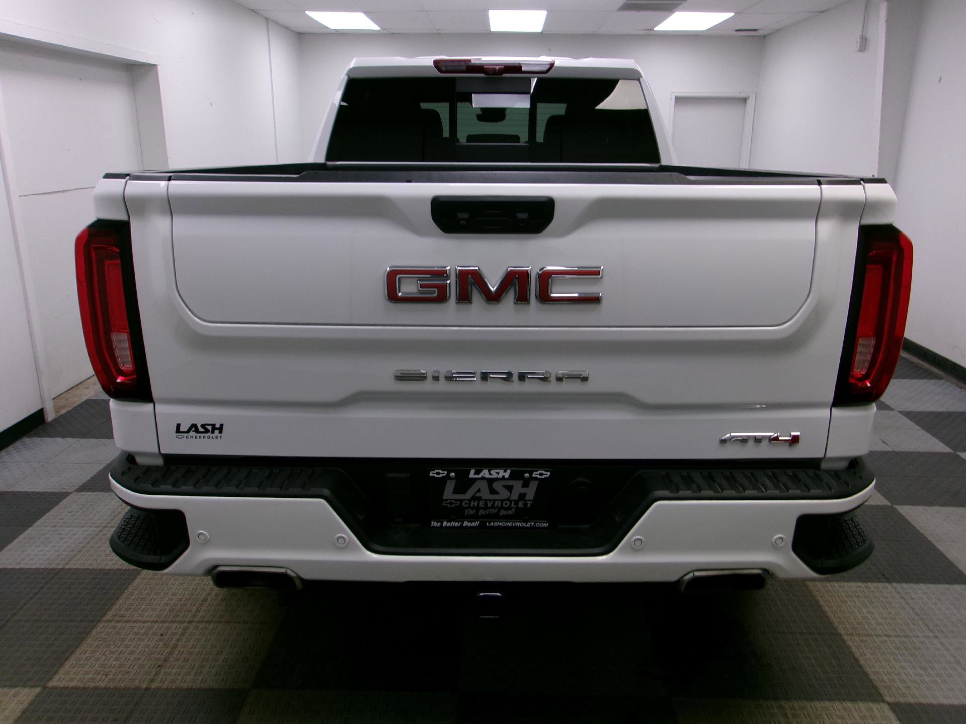 Certified 2023 GMC Sierra 1500 AT4 w/ Technology Package image 12