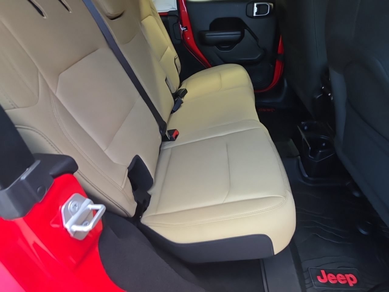 Used 2018 Jeep Wrangler Unlimited Sport S AWD/4WD image 15