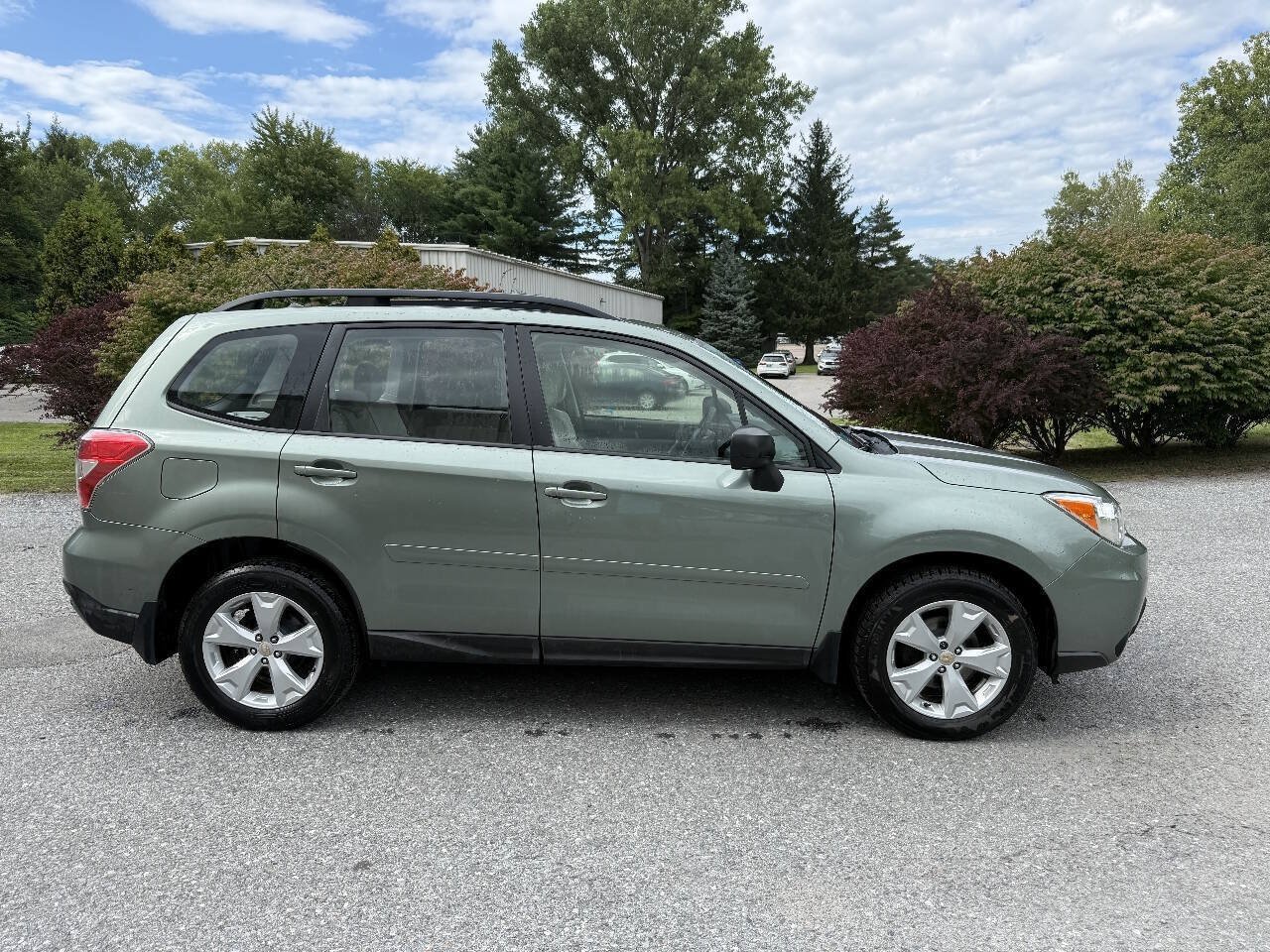 Used 2015 Subaru Forester 2.5i w/ Alloy Wheel Package AWD/4WD image 7