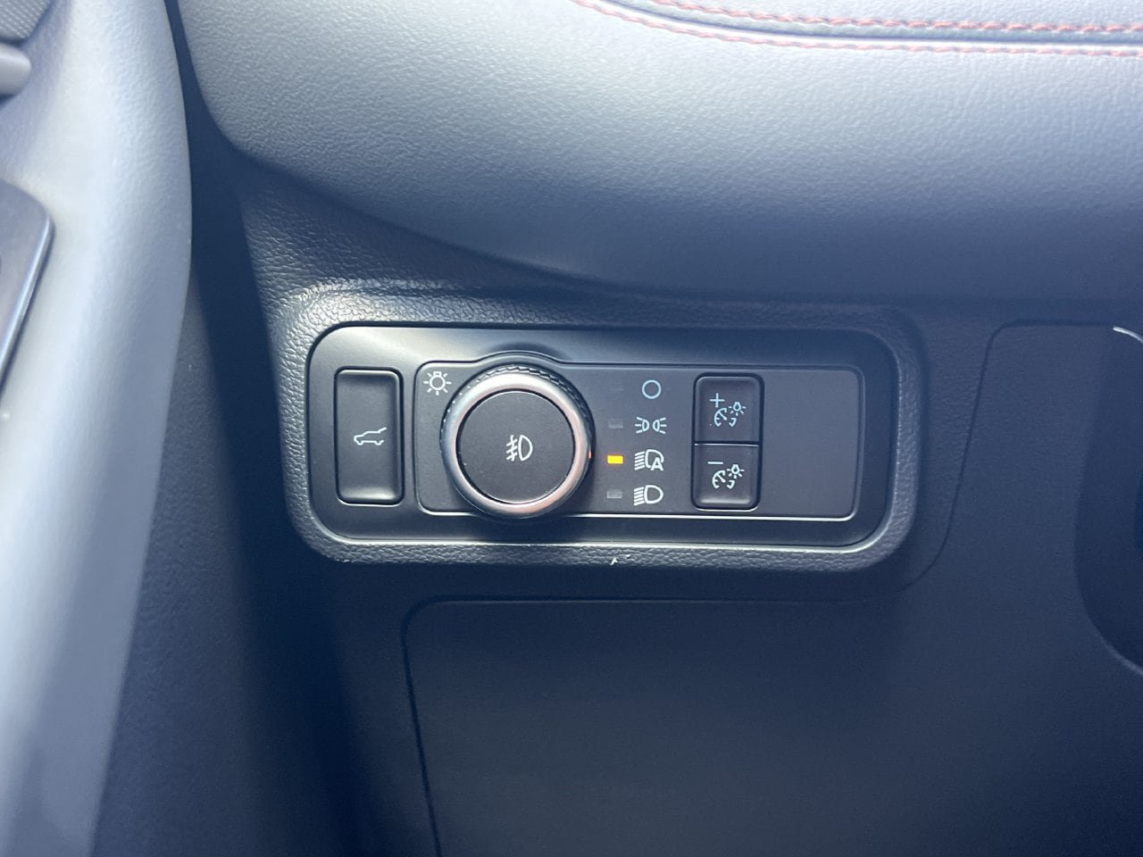 New 2027 Ford Explorer Active w/ Active Comfort Package RWD image 13
