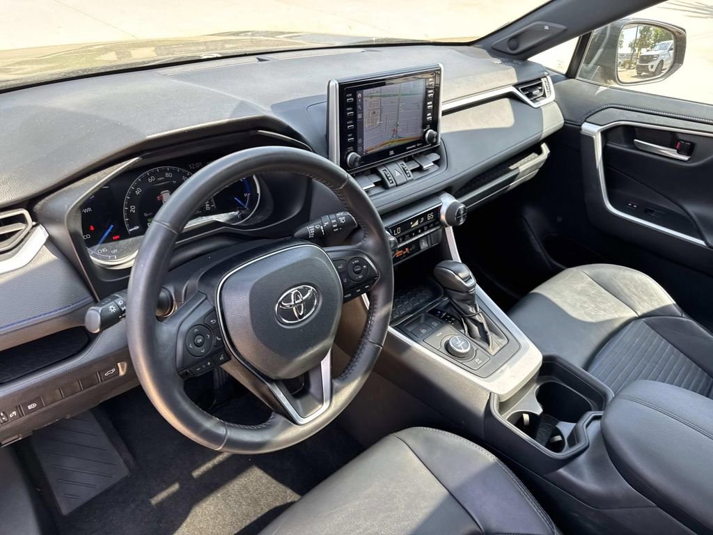 Used 2020 Toyota RAV4 XSE w/ Carpet Mat Package image 21