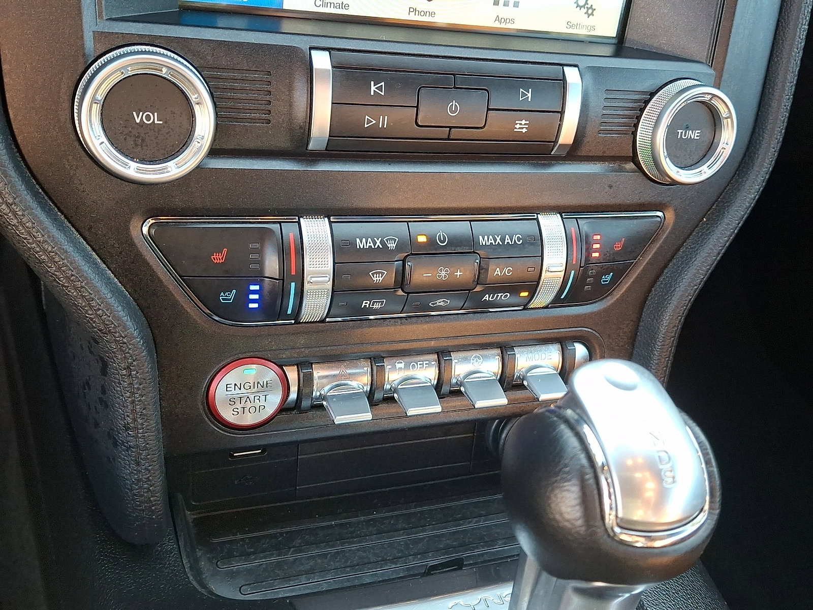 Certified 2019 Ford Mustang GT Premium w/ Black Accent Package image 19