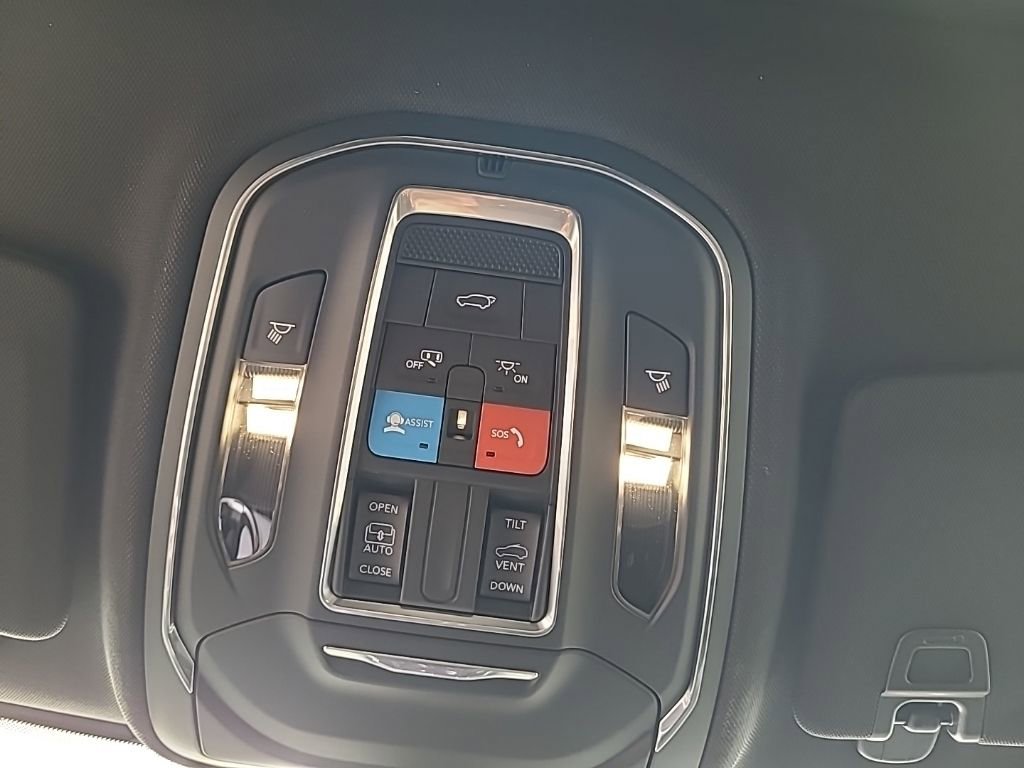 New 2025 Jeep Grand Cherokee 4WD image 42