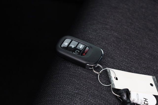 Used 2025 Honda Accord SE image 32