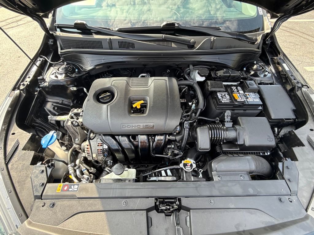 Used 2023 Kia Forte LXS image 12