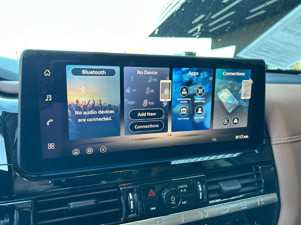 Used 2026 Nissan Pathfinder Platinum AWD/4WD image 18