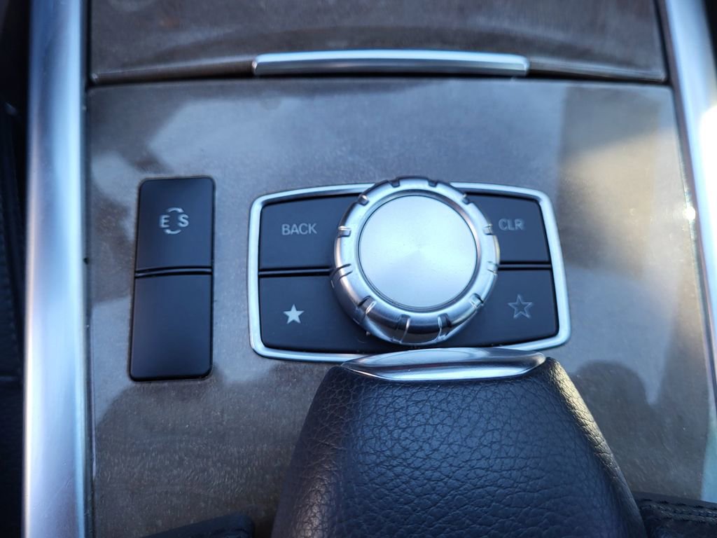 Used 2015 Mercedes-Benz E 350 4MATIC Sedan image 27