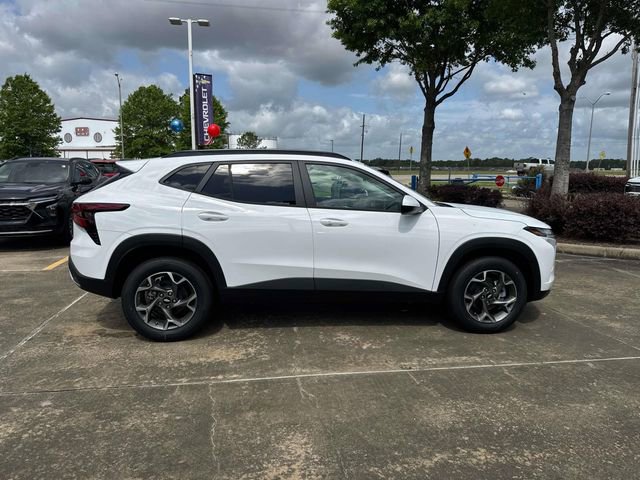 New 2026 Chevrolet Trax LT w/ LT Convenience Package FWD image 9