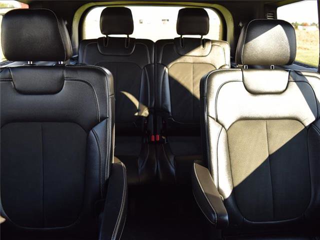 Used 2023 Jeep Grand Cherokee L Laredo image 27