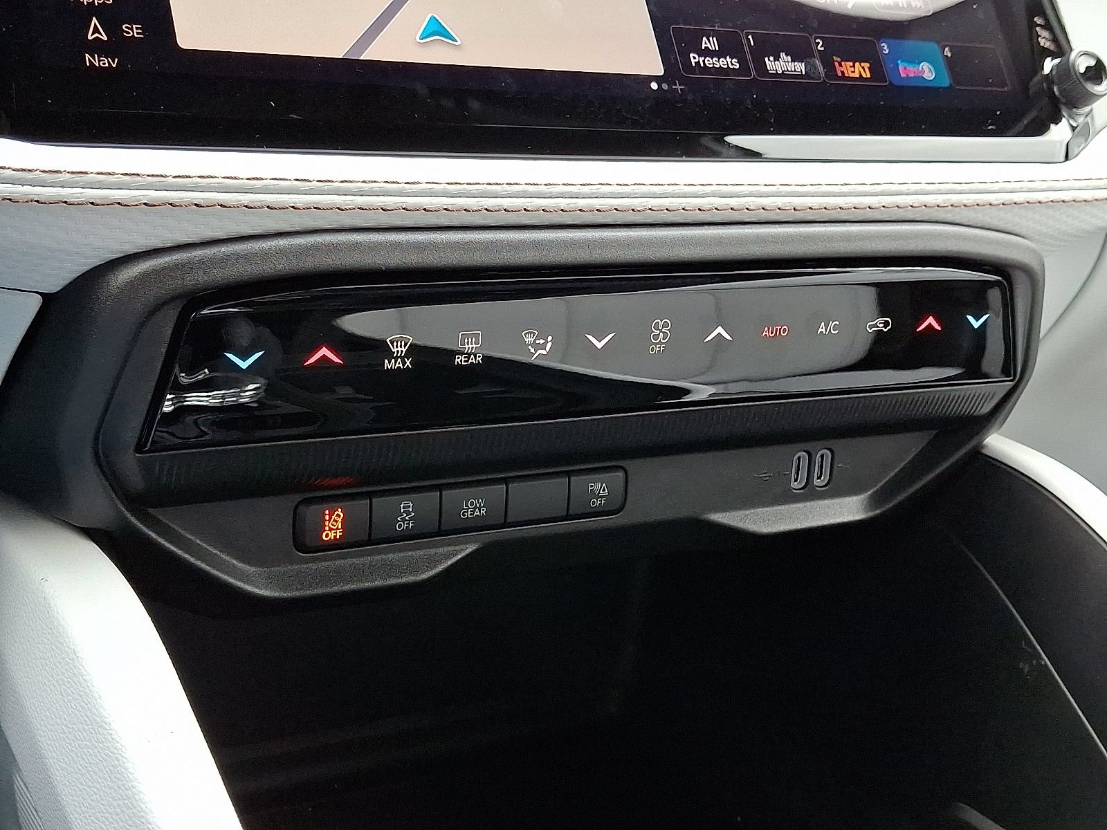 New 2026 Jeep Cherokee Limited AWD/4WD image 11