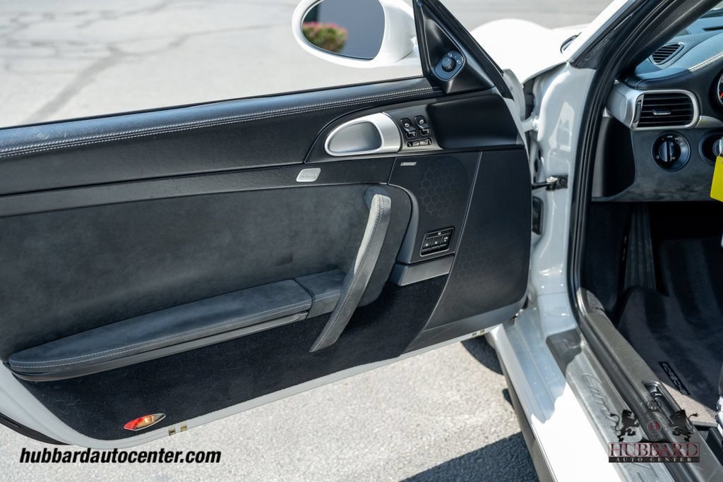Used 2012 Porsche 911 Cabriolet image 25