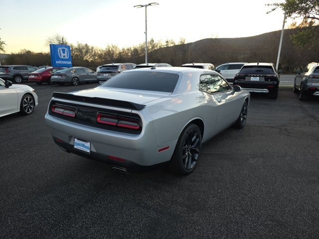 Used 2021 Dodge Challenger SXT w/ Blacktop Package image 10