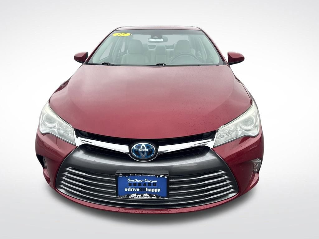 Used 2017 Toyota Camry XLE image 2
