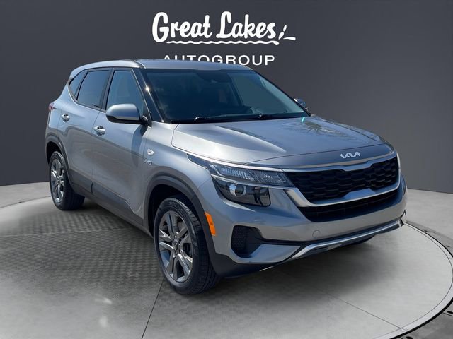 Used 2023 Kia Seltos LX AWD/4WD image 7