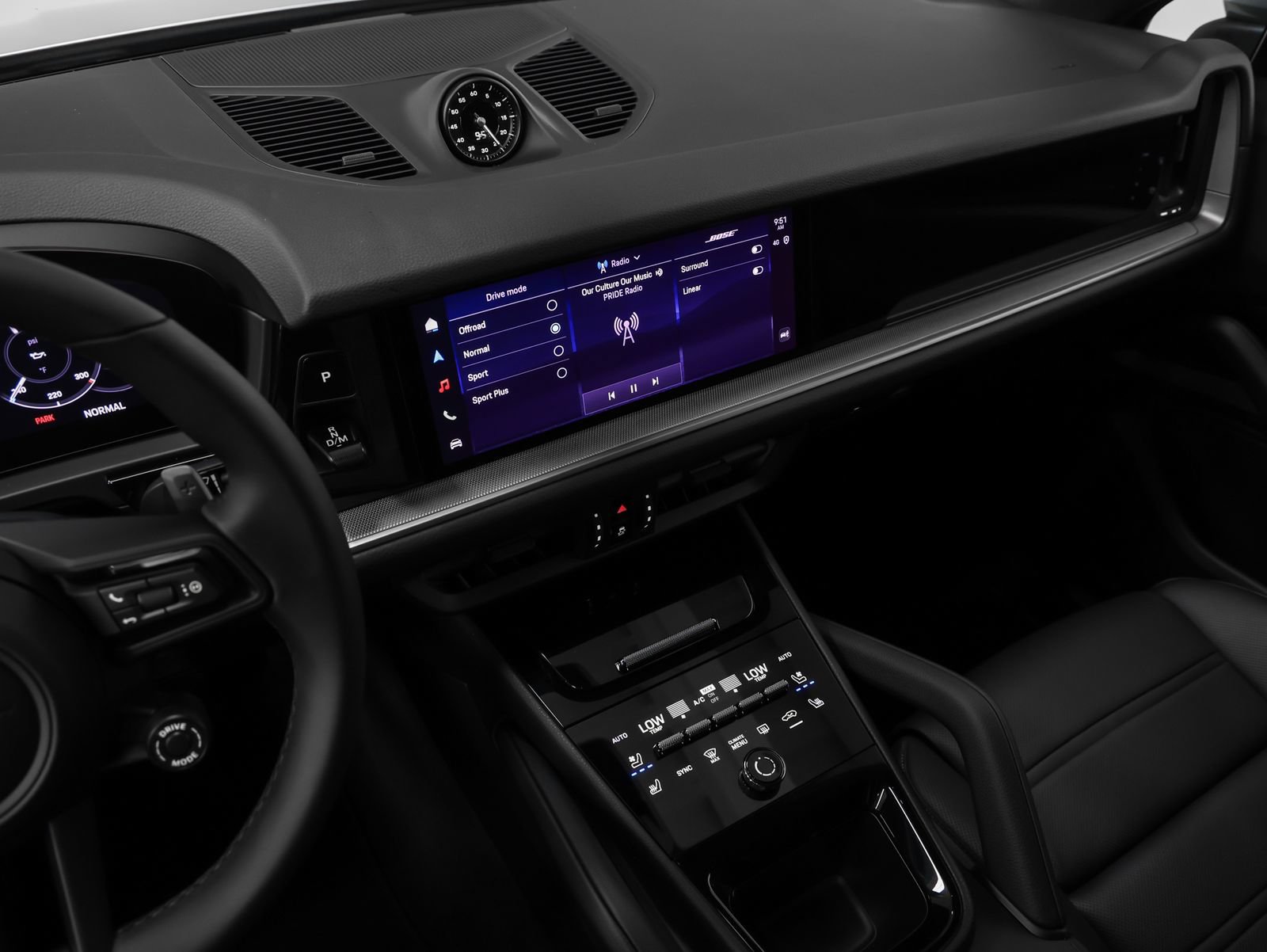 New 2026 Porsche Cayenne Coupe AWD/4WD image 32