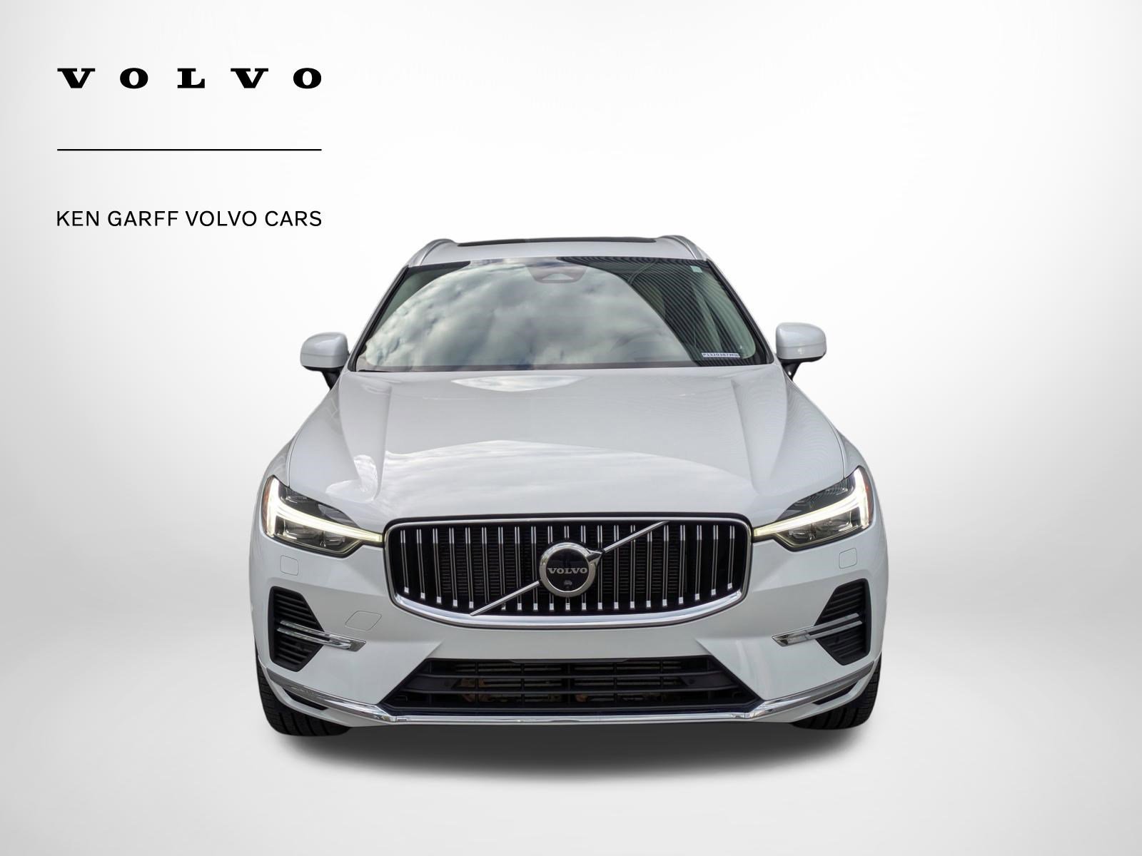 Used 2023 Volvo XC60 T8 Ultimate w/ Climate Package image 9