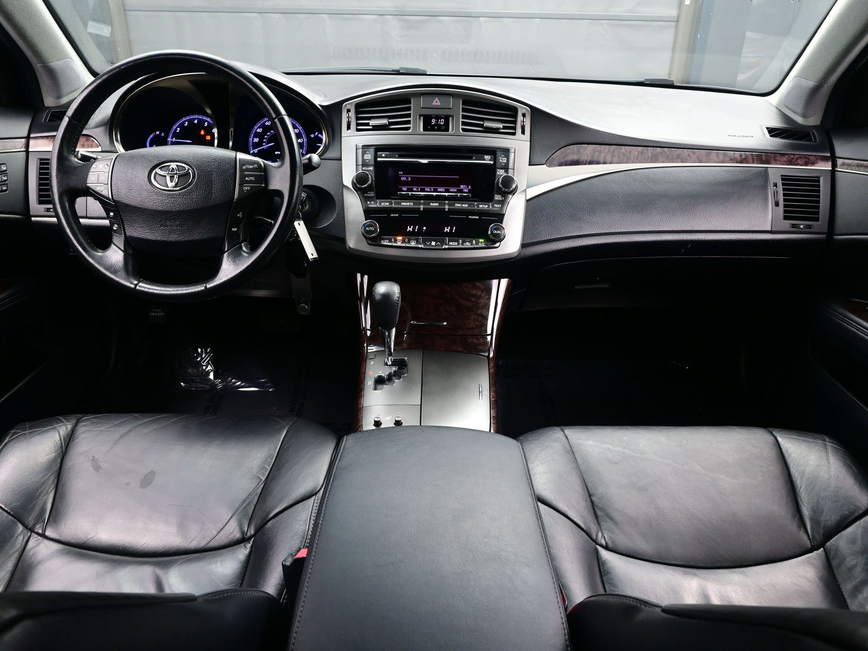 Used 2012 Toyota Avalon image 16