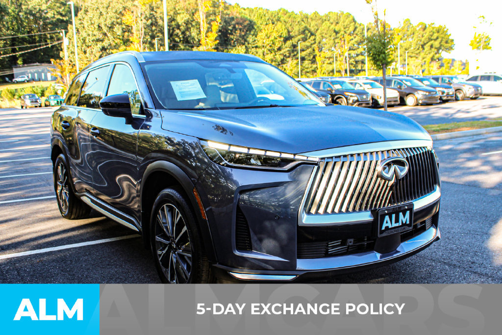 Used 2026 INFINITI QX60 Luxe w/ Cargo Package FWD image 3