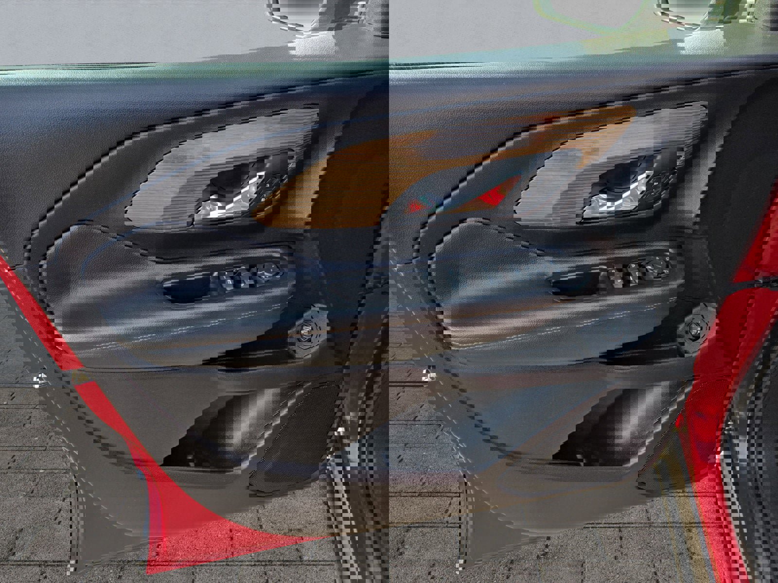 Used 2018 GMC Terrain SLE w/ Driver Convenience Package image 10