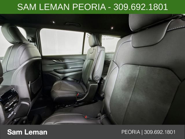 New 2025 Jeep Grand Cherokee L Altitude image 24