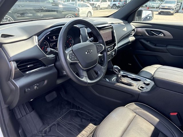 Certified 2022 Chevrolet Traverse Premier w/ Redline Edition FWD image 10