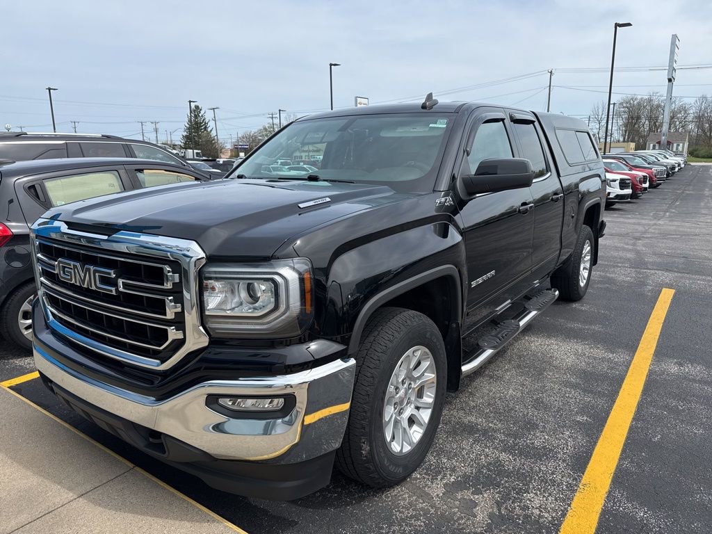 Used 2019 GMC Sierra 1500 SLE w/ SLE Value Package AWD/4WD image 1
