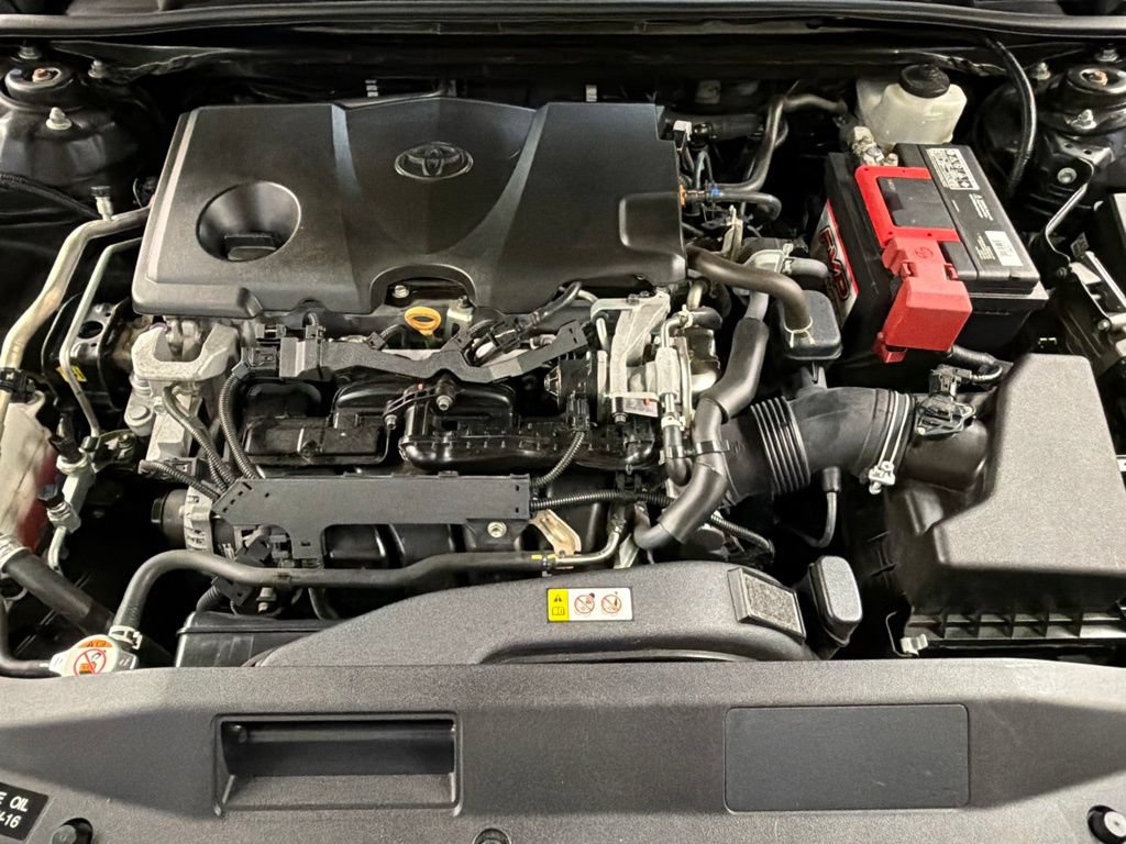 Used 2020 Toyota Camry XSE FWD image 33