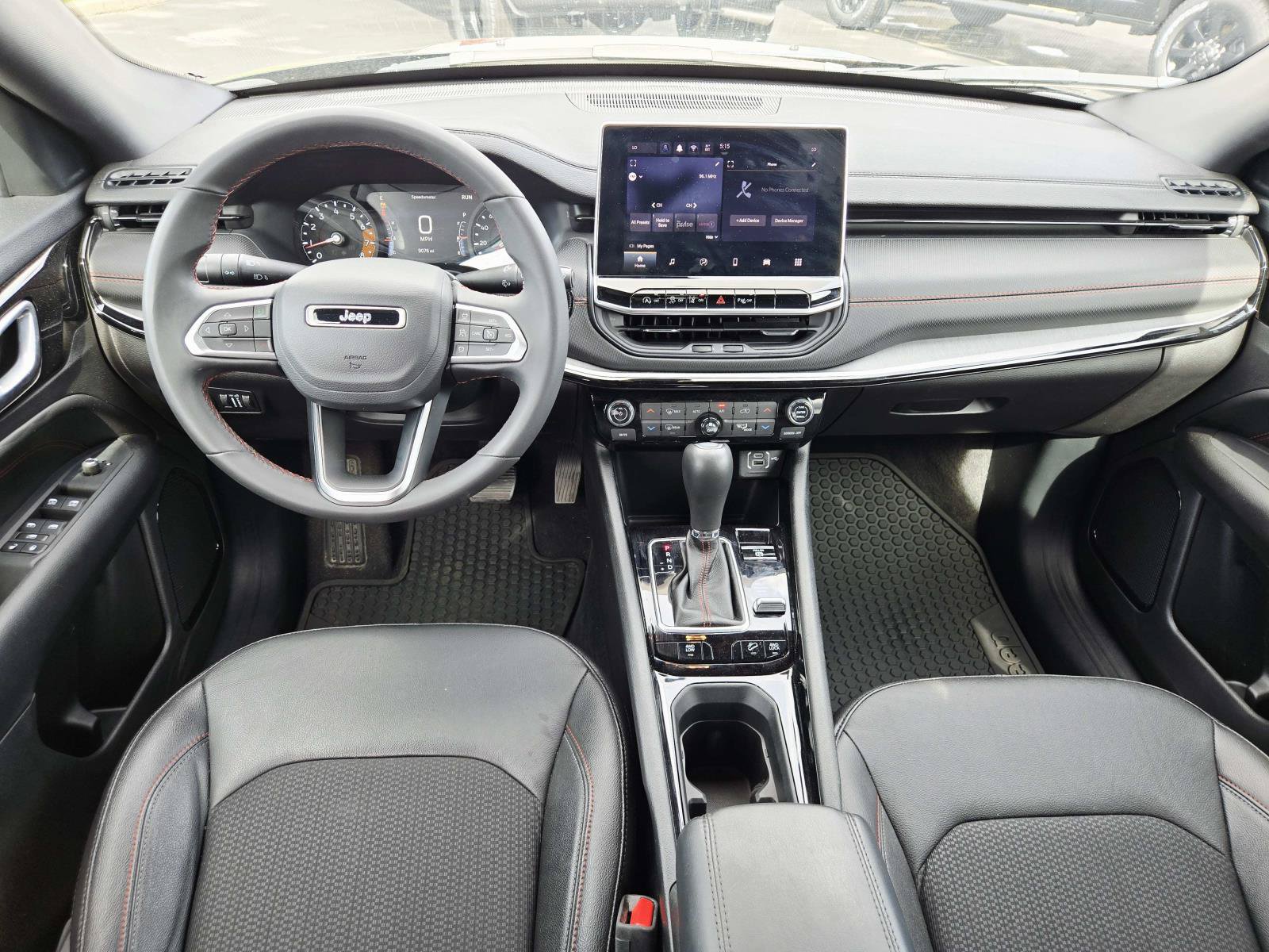 Used 2024 Jeep Compass Trailhawk AWD/4WD image 11