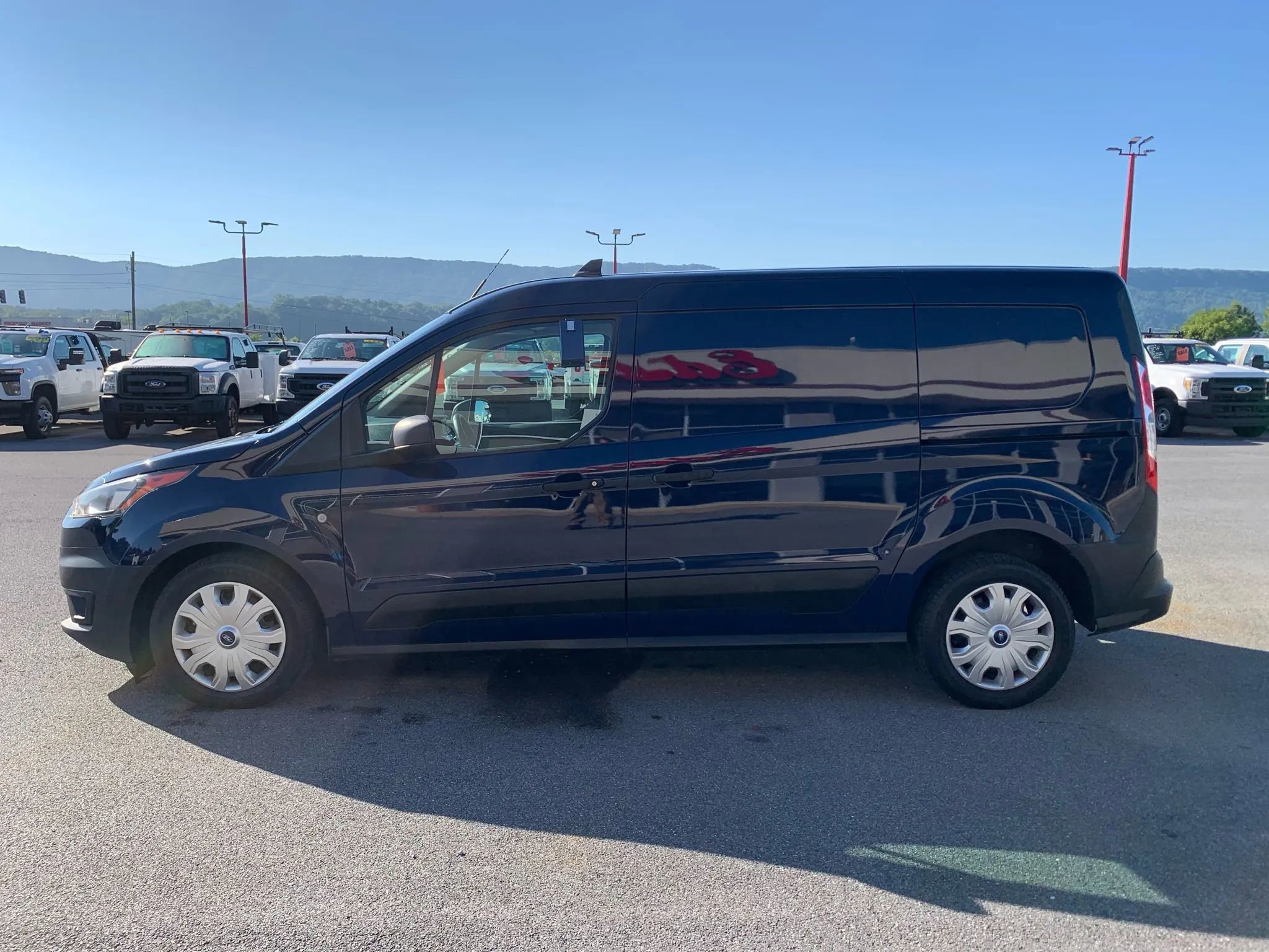 Used 2022 Ford Transit Connect XL image 5