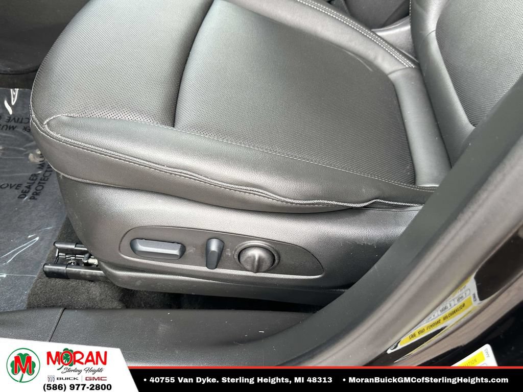 Certified 2024 Buick Encore GX Sport Touring w/ Comfort Package AWD/4WD image 20