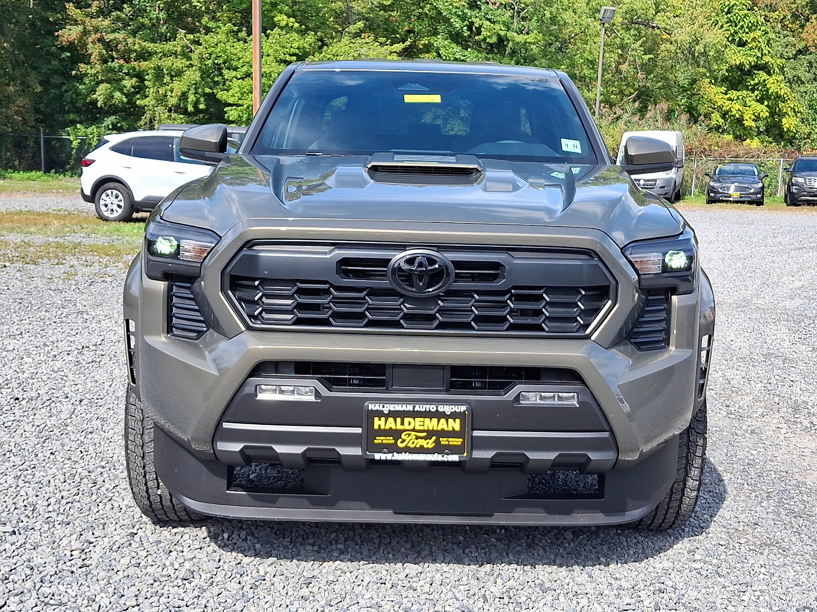 Used 2026 Toyota Tacoma TRD Sport AWD/4WD image 2
