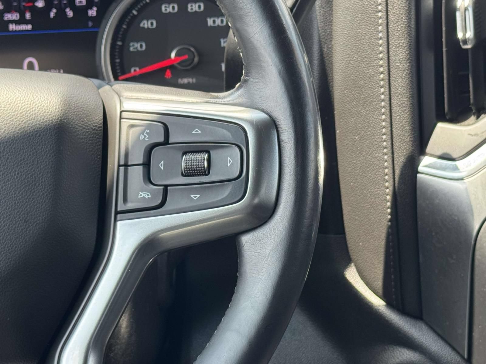 Used 2019 Chevrolet Silverado 1500 LTZ w/ LTZ Plus Package AWD/4WD image 8
