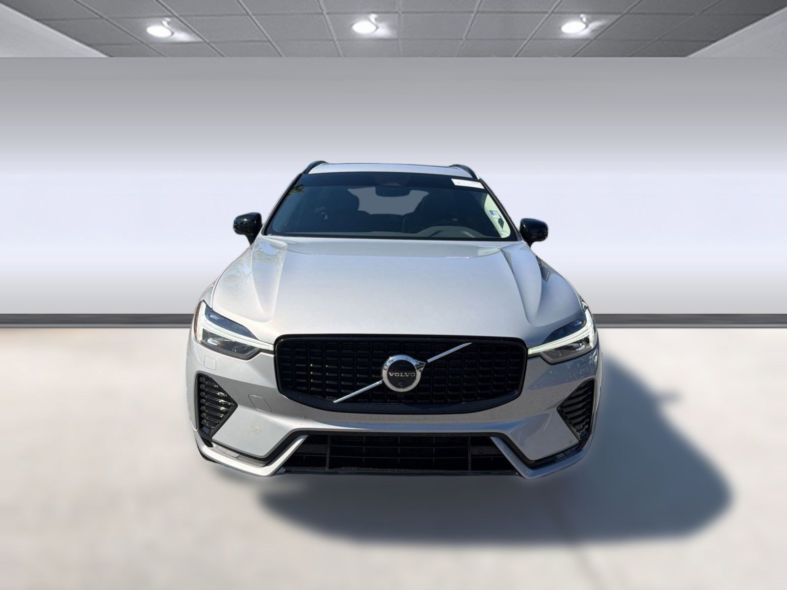Used 2024 Volvo XC60 B5 Plus w/ Protection Package Premier AWD/4WD image 6