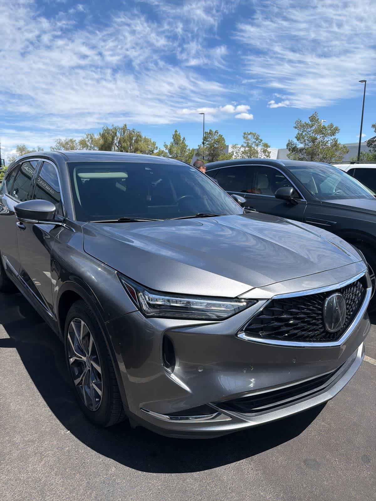 Used 2023 Acura MDX SH-AWD w/ Technology Package image 2
