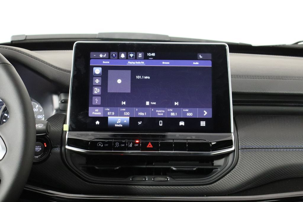 New 2026 Jeep Compass Latitude image 27