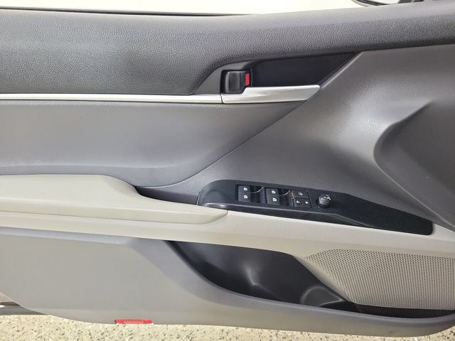 Used 2020 Toyota Camry LE FWD image 21