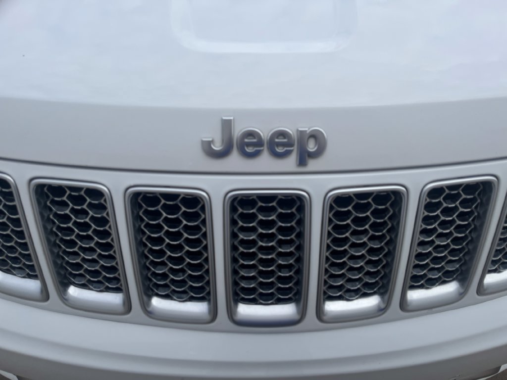 Used 2016 Jeep Grand Cherokee Summit w/ Platinum Series Group RWD image 40