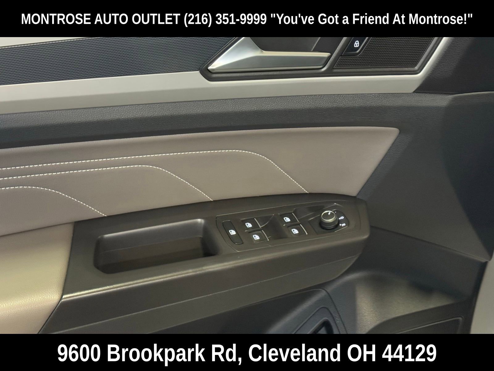 Used 2022 Volkswagen Atlas Cross Sport SEL R-Line image 12